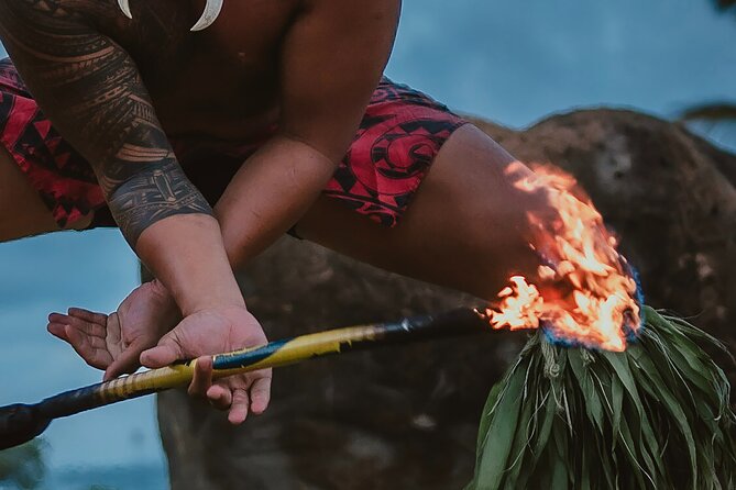 Ahi Uila Fire Show and Dinner on Kauai - Where it can fall short: indoor smoke, heat, and buffet service speed