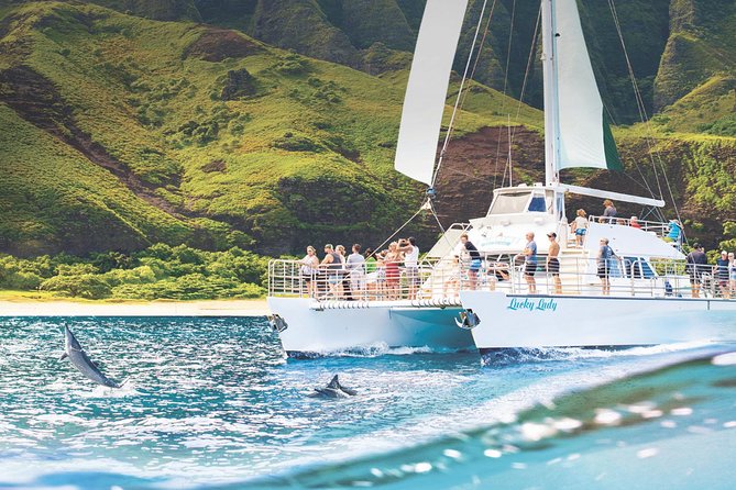 Deluxe Na Pali Morning Snorkel Tour on the Lucky Lady - Snorkeling Over a Tropical Reef: Gear, Instruction, and Reality Checks