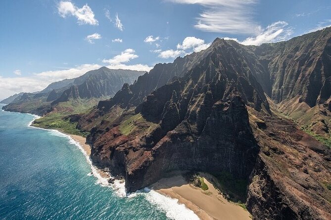 Discover Kauai Helicopter Tour from Princeville - Mt Waiʻaleʻale, mist, and why weather decides the finish
