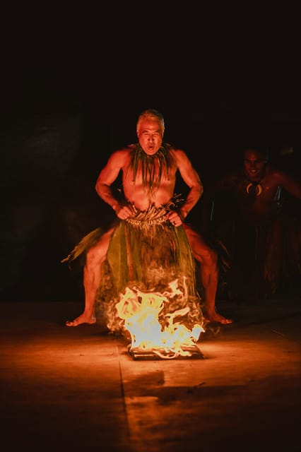 Kauai: Ahi Uila Fire Show with Dinner Option - Dinner Option: Hawaiian-Infused Buffet and Your Mai-Tai