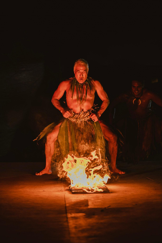 Kauai: Ahi Uila Fire Show with Dinner Option - VIP Front Row: Limited Seating and Better Fire-Show Sightlines