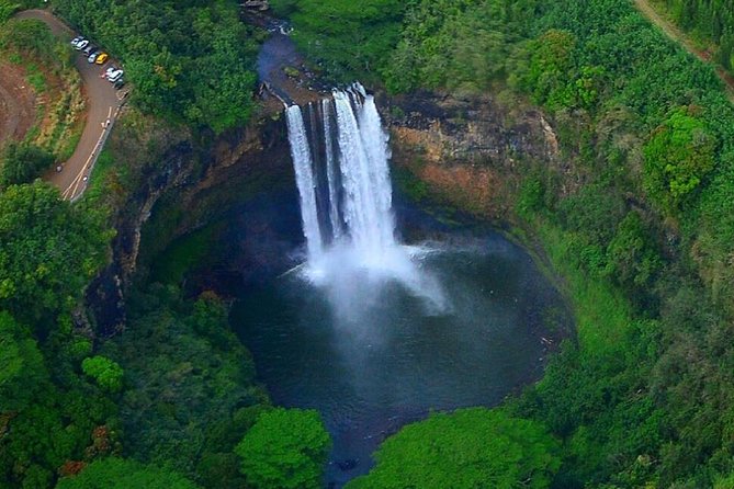 Kauai Deluxe Sightseeing Flight - GA8 Airvan + Bubble Windows: The View Setup That Changes Everything