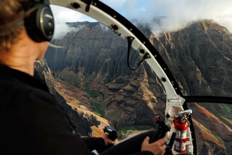 Kauai: Hughes 500 4-Passenger Doors-Off Helicopter Flight - Waialeale: the crater and waterfall stop you’ll want to zoom in on
