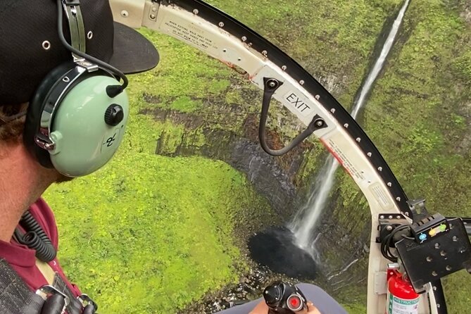 Kauai: Hughes 500 4-Passenger Doors-Off Helicopters - The route in one hour: Jurassic Park Falls to Nā Pali