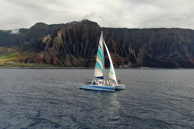 Kauai: Leila Na Pali Sunset Dinner Sail - Practical Stuff: Wet Decks, Barefoot Rules, and Sea-Sickness Reality