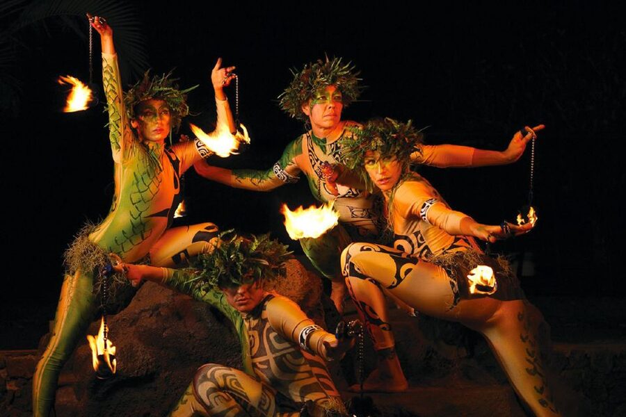 Kauai: Luau Kalamaku with Buffet Dinner & Show - The imu moment and live music: the pre-show “story time” you can feel