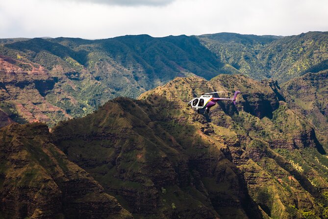 KAUAI LUXURY 60-Minute Doors-Off Helicopter ADVENTURE - Key things that make this doors-off Kauai flight worth it