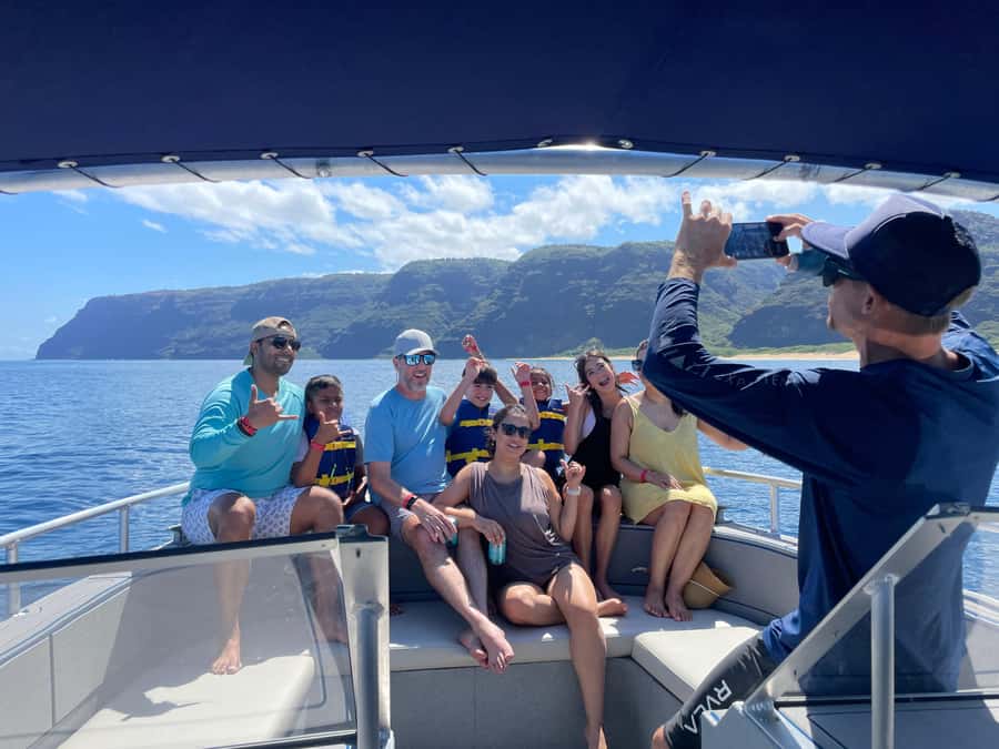 Kauai: Na Pali Coast Deluxe Power Catamaran Tour - Who Should Book This Na Pali Power Catamaran (and Who Shouldn’t)