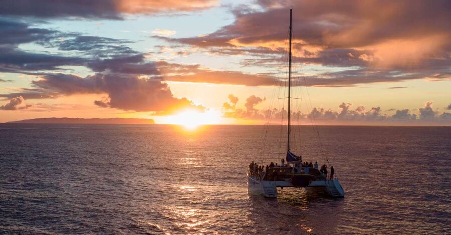 Kauai: Napali Coast Sunset Sailboat Tour with Dinner - How the Crew Handles Timing: Watching the Route Change With the Ocean