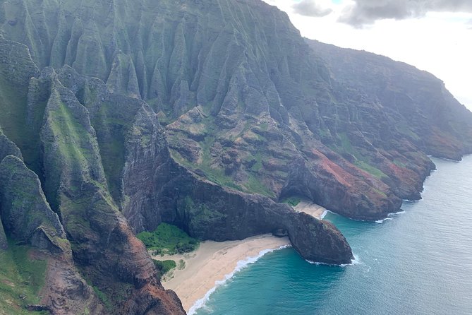 Kauai Private Doors-Off Helicopter: Ultimate Waterfalls & Canyons - Private tour value: why “just your group” matters