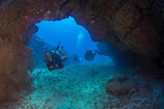 Kauai's Ultimate Dive Boat Adventure (for CERTIFIED Divers Only) - The Land Stop: Spouting Horn Before You Go Waterward