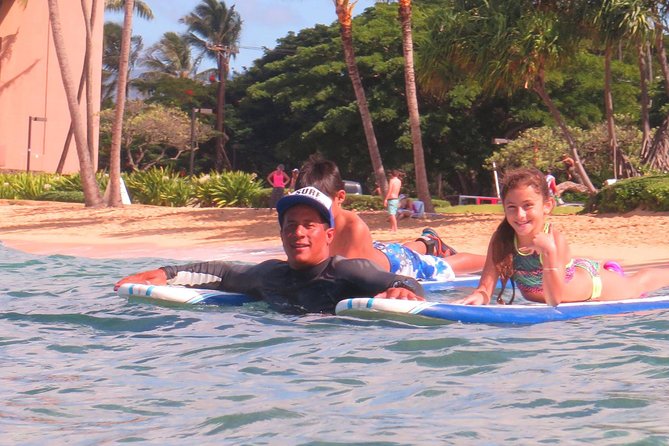 Kauai's Ultimate Group Surf Lesson - The land lesson: safety and surf fundamentals before you fall