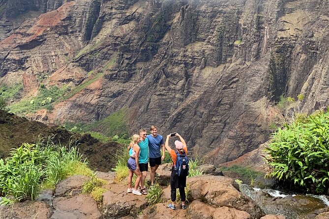 Kauai's Waimea Canyon and South Side Private Guided Tour - Food Stops: Where Lunch Fits Into a 7-Hour Day
