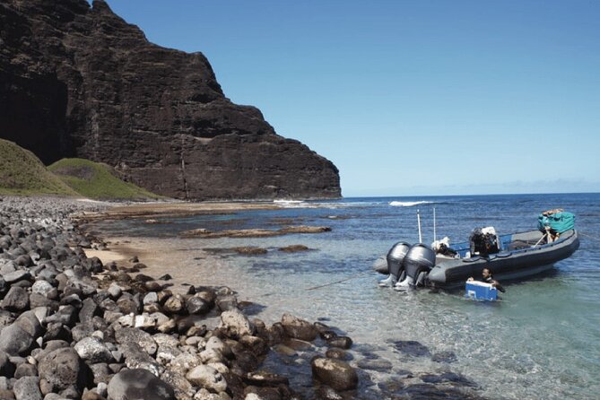 Nu'alolo Kai Beach Landing Raft Adventure - Breakfast, soft drinks, and a beach landing picnic break