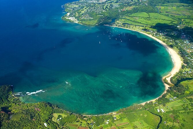 Private Kauai Airplane Tour: Na Pali Coast, Waterfalls & More - The 65-minute route: from Waiʻaleʻale rain to Na Pali cliffs