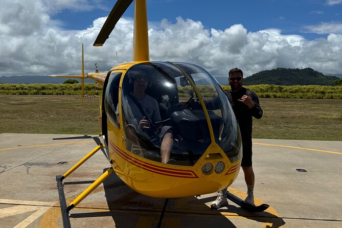 R44 Private Tour of Kauai Doors ON - Why private means you actually enjoy the aerial views