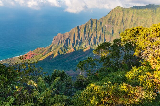 Ultimate Self-Guided Audio Driving Tour of Kauai (Na Pali, Waimea), Hawaii - Start point in Lihue and the route ending at Pu’u O Kila Lookout